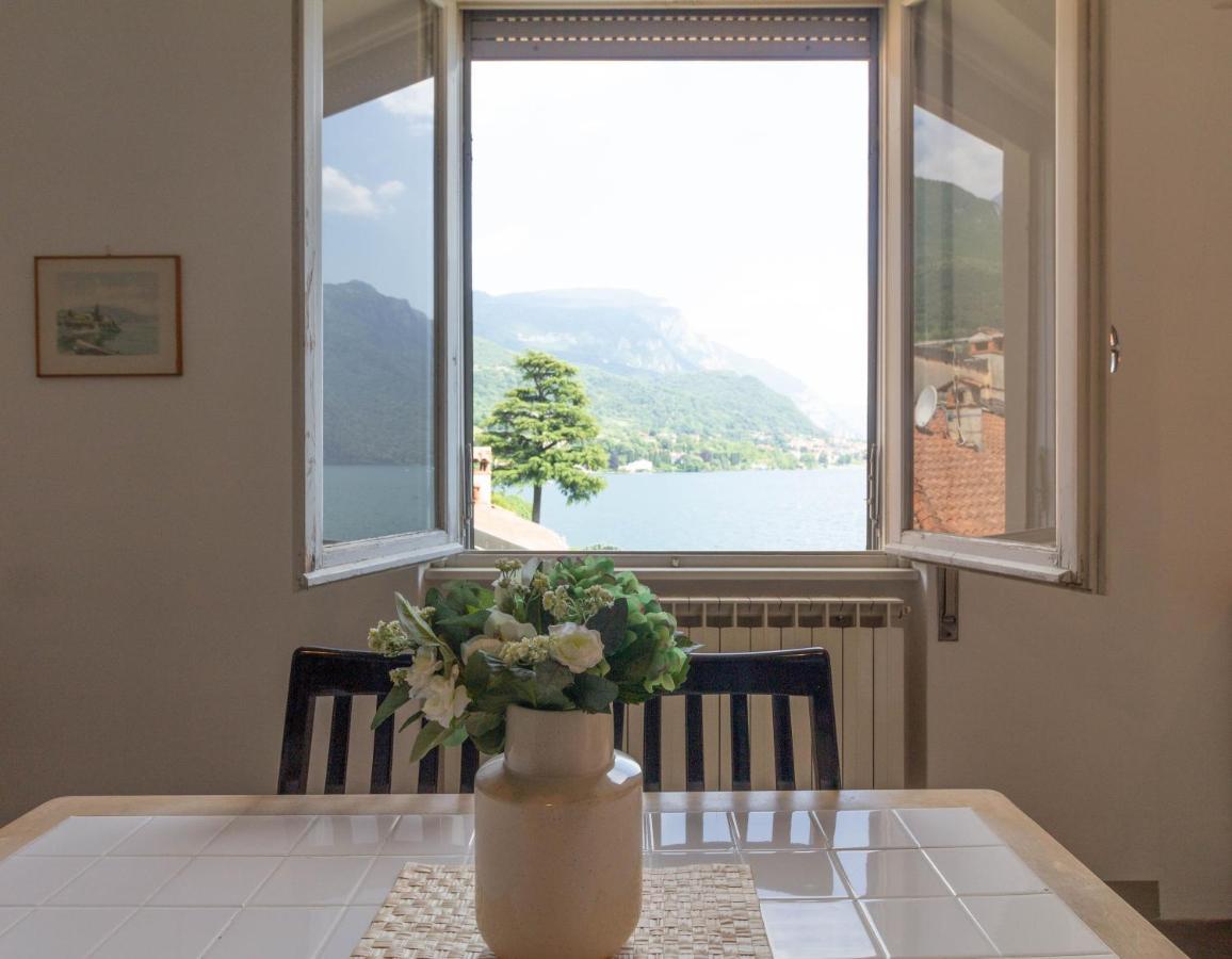 Mamma Ciccia Holiday Home - Confalonieri مانديلو ديل لاريو المظهر الخارجي الصورة