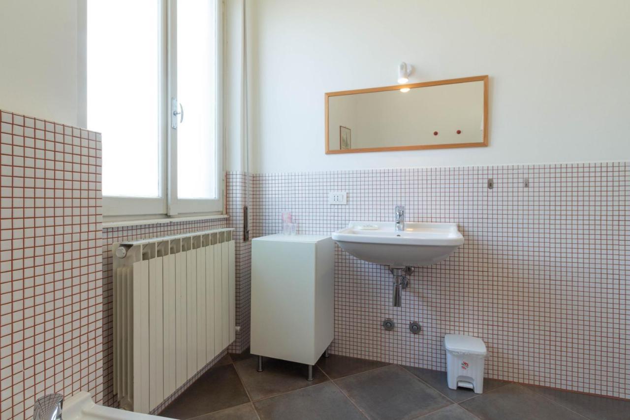 Mamma Ciccia Holiday Home - Confalonieri مانديلو ديل لاريو المظهر الخارجي الصورة